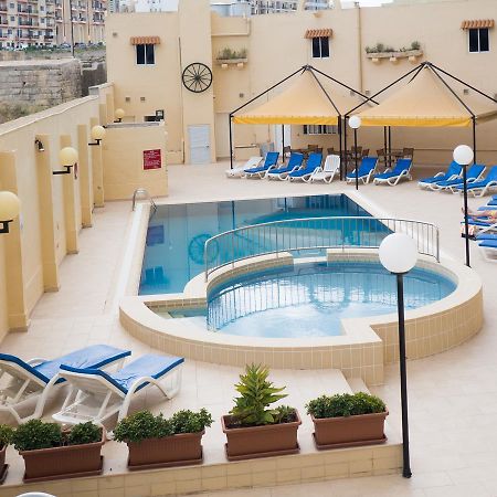 Mavina Hotel & Apartments Buġibba Kültér fotó