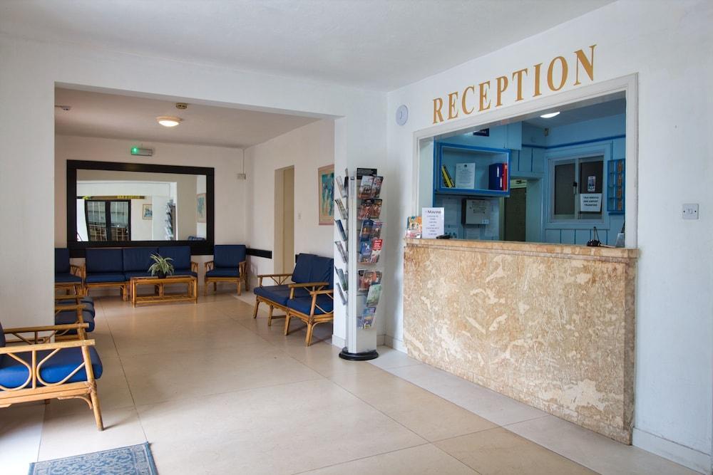 Mavina Hotel & Apartments Buġibba Kültér fotó