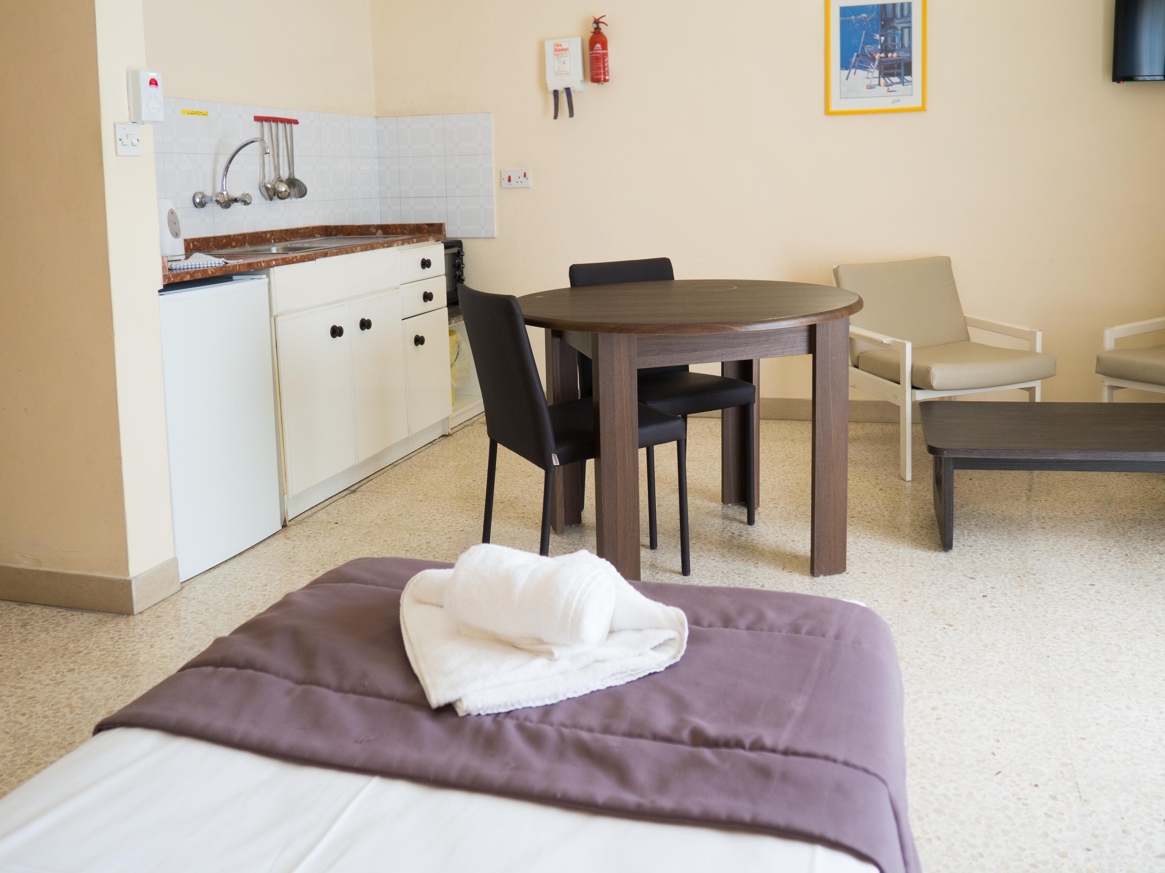 Mavina Hotel & Apartments Buġibba Kültér fotó